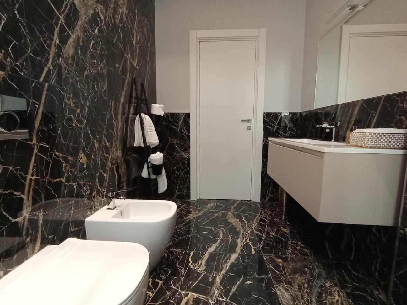 Indipendence Home La Spezia Zewnętrze zdjęcie
